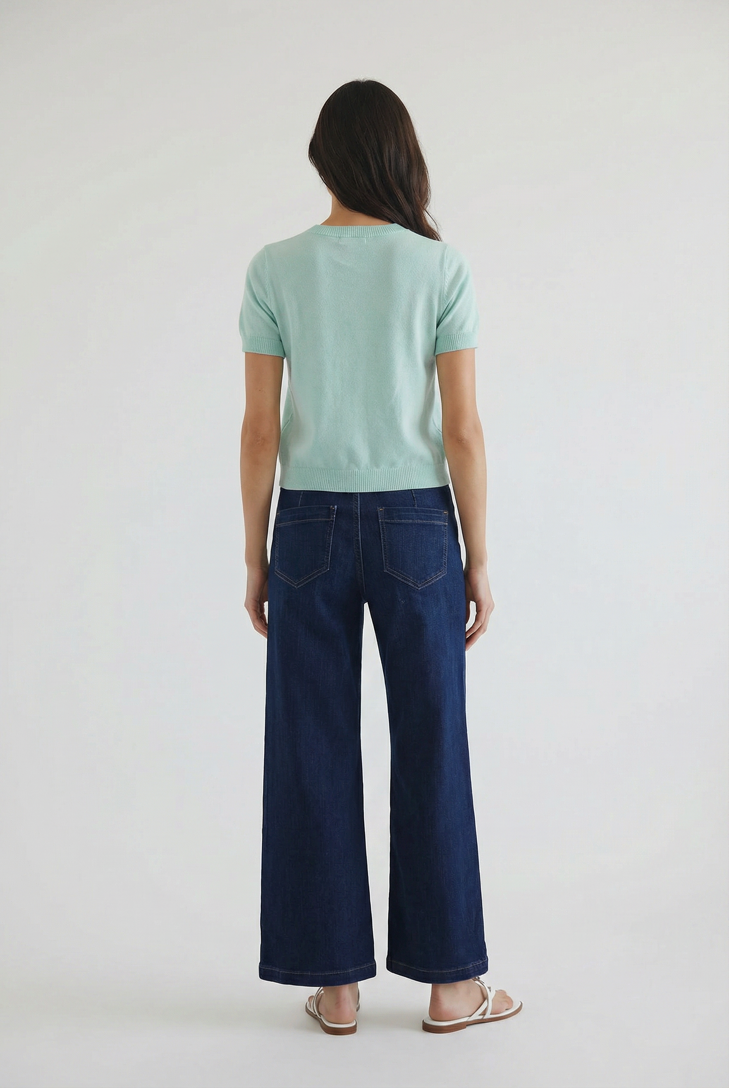 Mid Rise Wide Leg Trouser