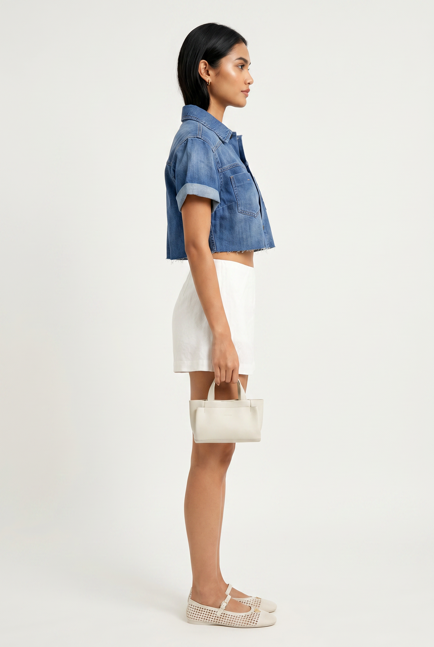 Abbey Medium Cropped Shirt