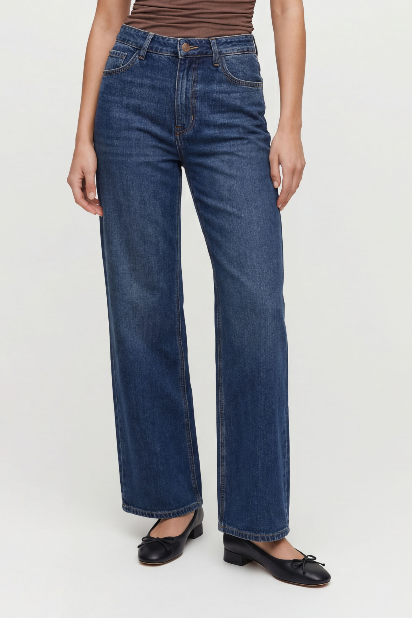 Mid Rise Wide Leg