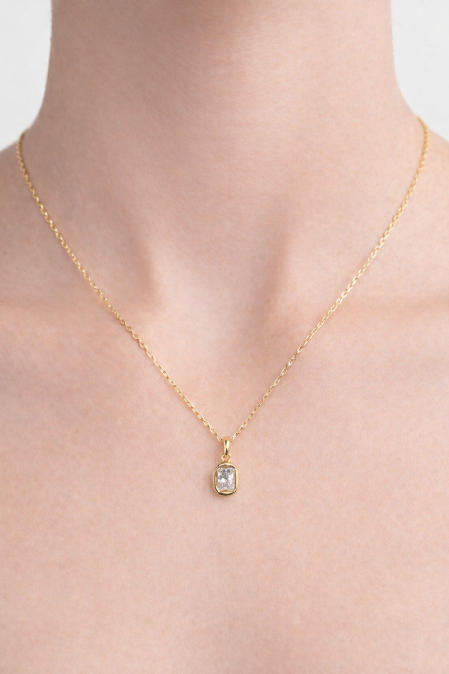Romi Bezel Necklace