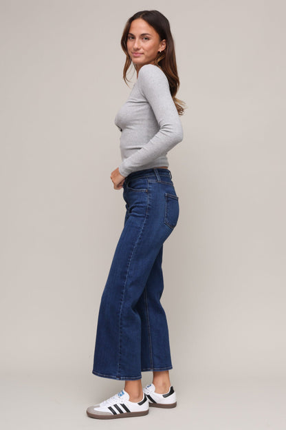 Stella Henley